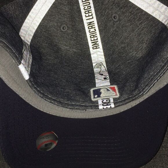 Boston Red Sox Stretch Reflective Baseball Cap M/L - Picture 3 of 4